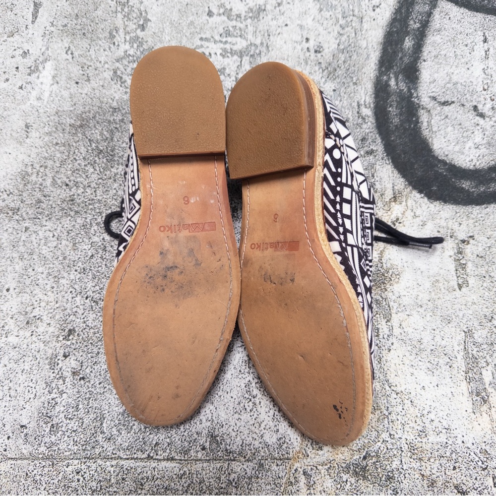 Matiko Black and White Geometric Tribal Print Espadrille Oxford Shoes Size 6 - Picture 3 of 10